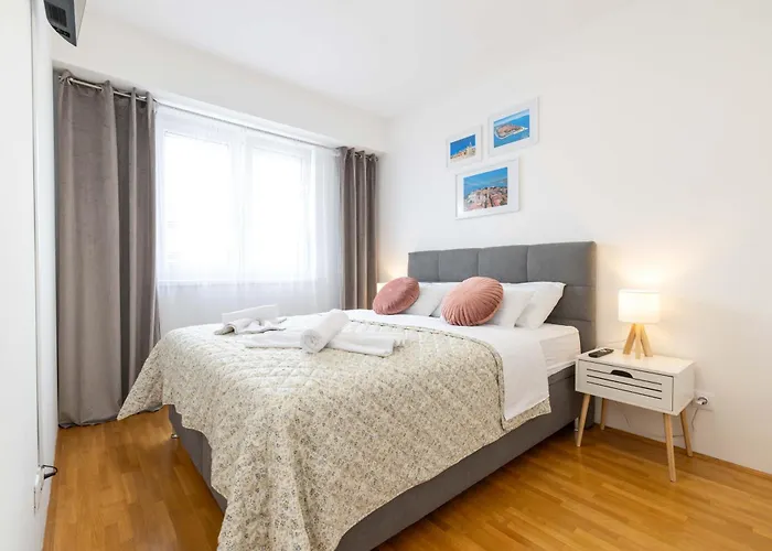 Apartamento Musulin With Balcony And Garage *