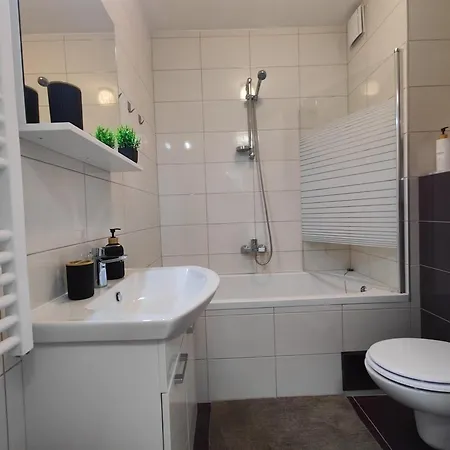 Appartamento Musulin With Balcony And Garage *