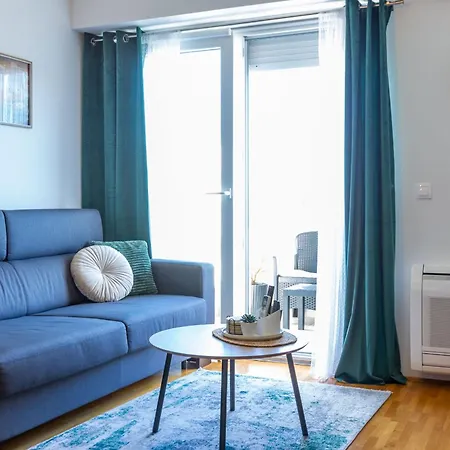 Musulin With Balcony And Garage * Ζαντάρ