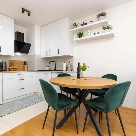 Appartement Musulin With Balcony And Garage *