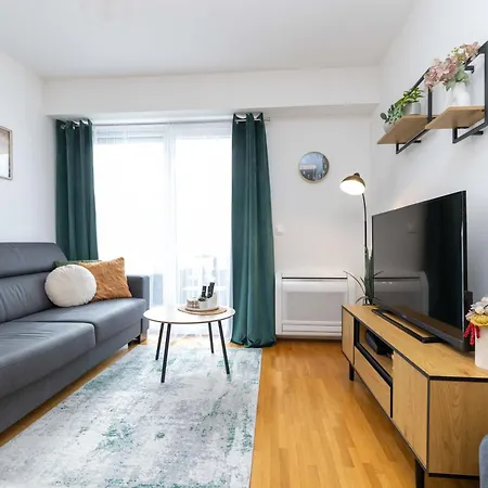 Musulin With Balcony And Garage Appartement