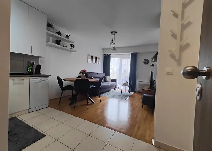 Musulin With Balcony And Garage * Ζαντάρ