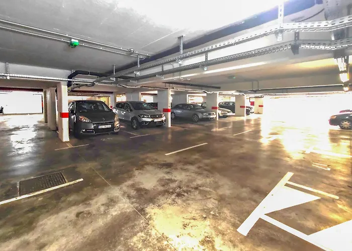 Musulin With Balcony And Garage *