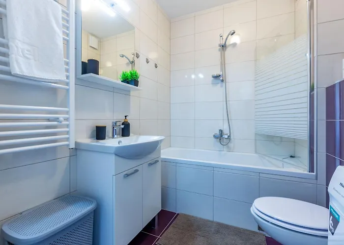 Musulin With Balcony And Garage